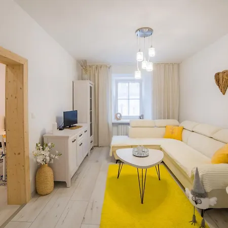 Lovely Stiavnica Apartment
